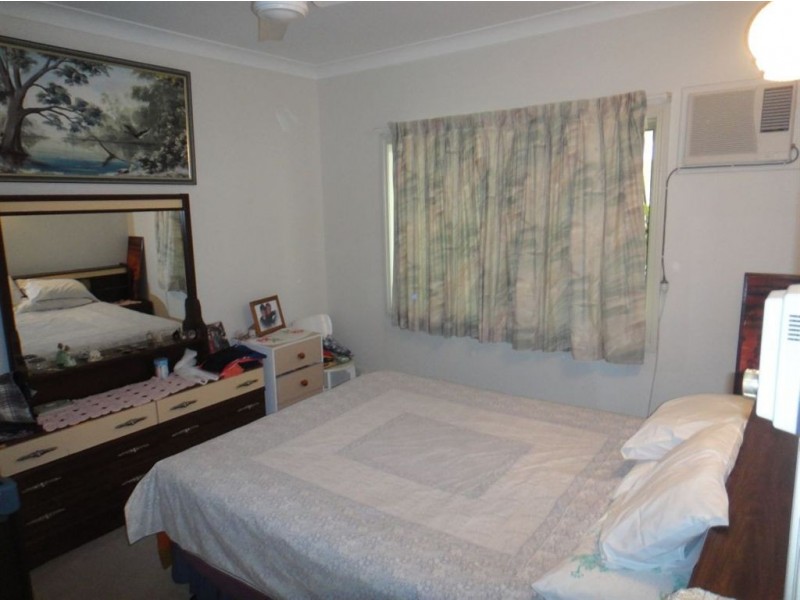 10 Clark Street, Seaforth QLD 4741