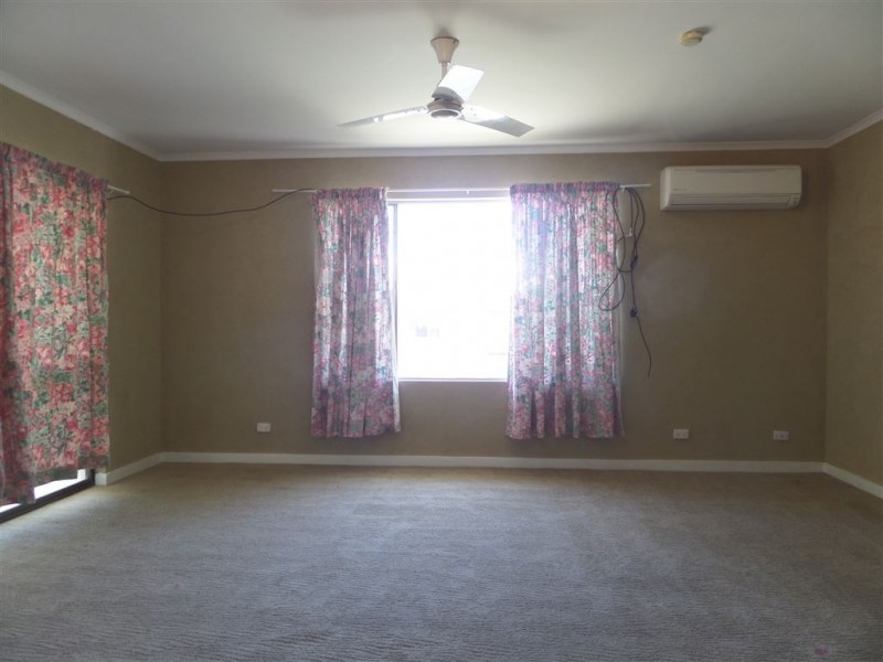 25 Milkins Street, Ball Bay QLD 4741