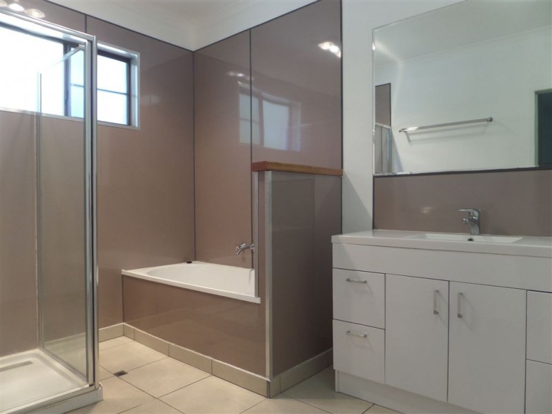 25 Milkins Street, Ball Bay QLD 4741