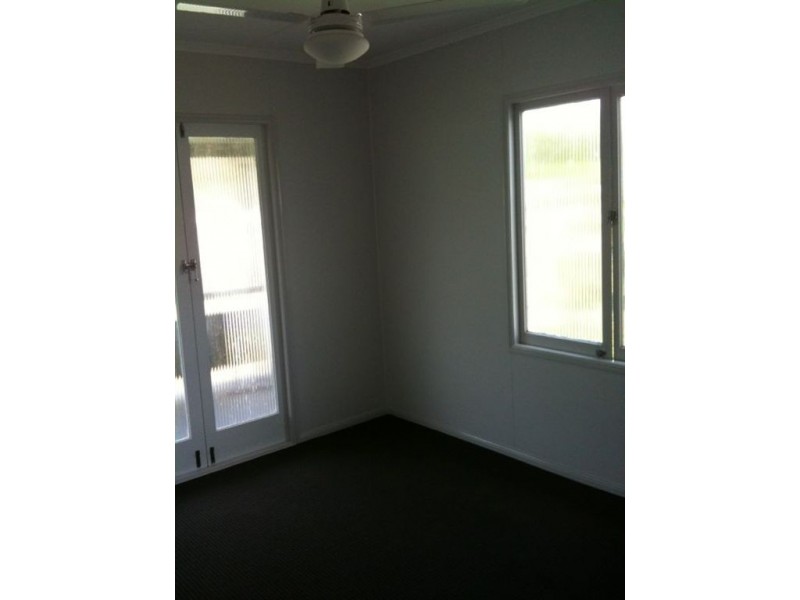 10 Milkins Street, Ball Bay QLD 4741