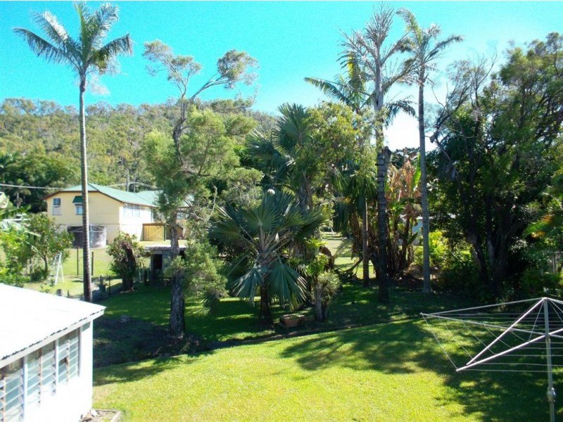 10 Milkins Street, Ball Bay QLD 4741