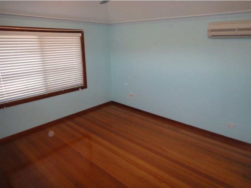 12 Seychelles Road, Shoal Point QLD 4750