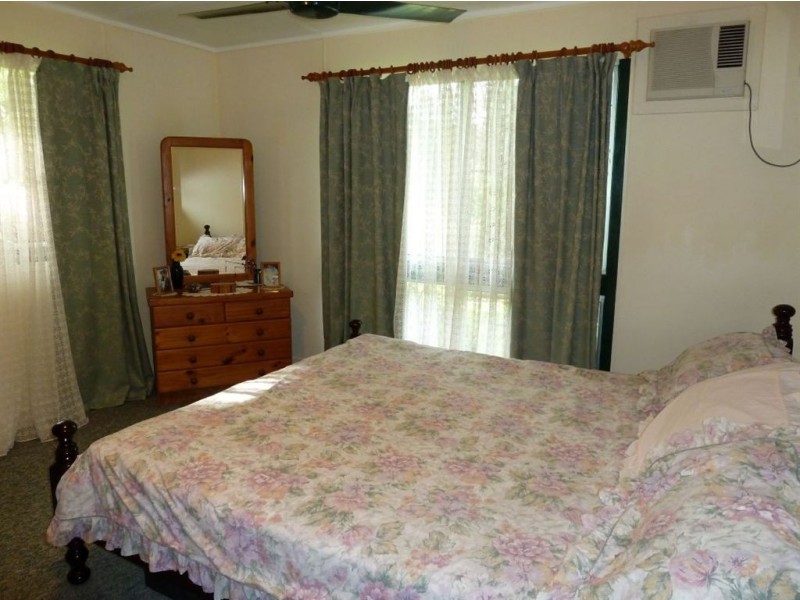 216 Cape Hillsborough Road, Ball Bay QLD 4741