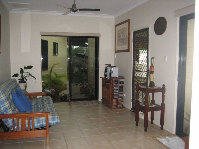 2 Evans Avenue, Seaforth QLD 4741