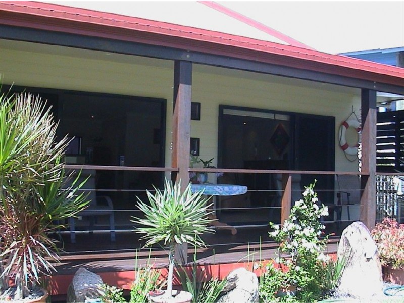 2 Evans Avenue, Seaforth QLD 4741