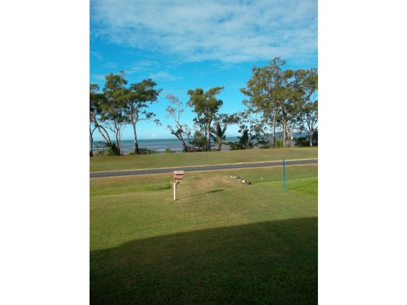 23 Repulse Esplanade, St Helens Beach QLD 4798