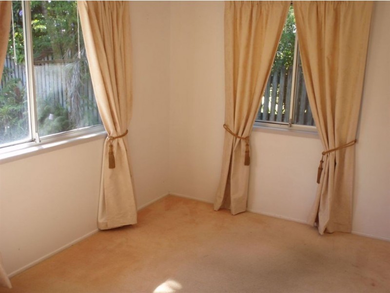 30 Peatey Street, Andergrove QLD 4740