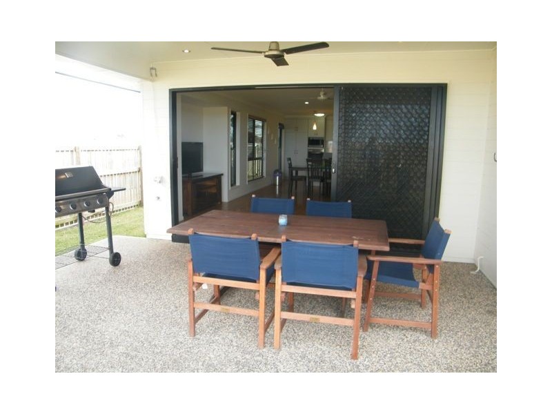 17 Sonoran Street, Rural View QLD 4740