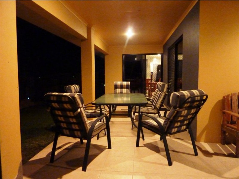 32 Mulcahy Crescent, Eimeo QLD 4740