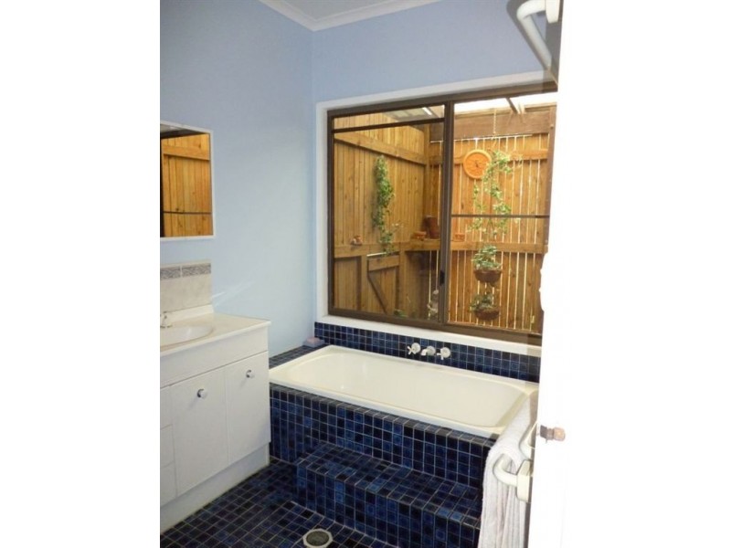 9 Pine Court, Hay Point QLD 4740