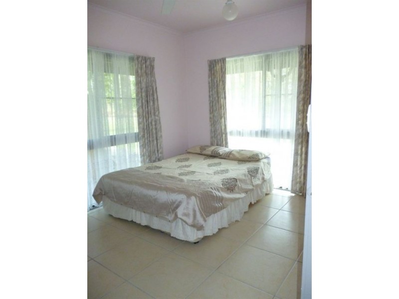 9 Pine Court, Hay Point QLD 4740