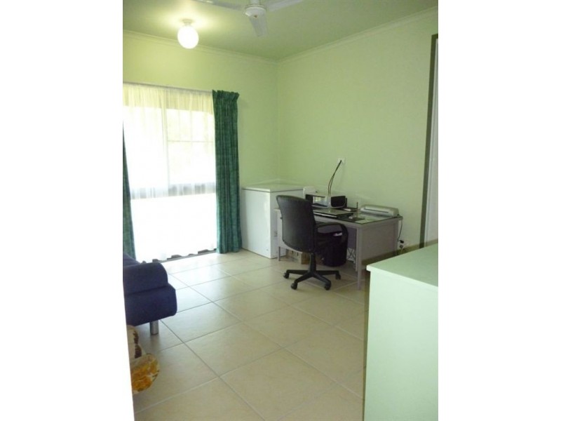 9 Pine Court, Hay Point QLD 4740