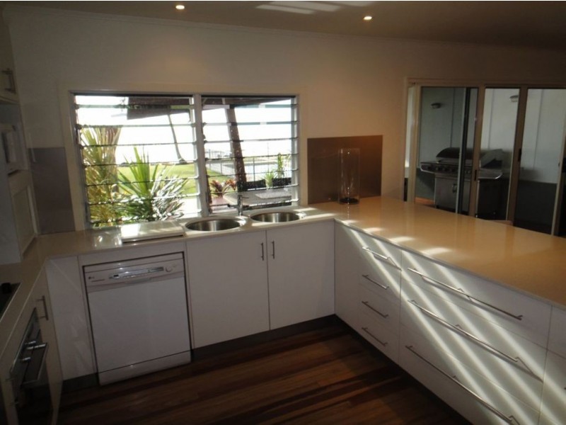 66 Bourke Street, Blacks Beach QLD 4740