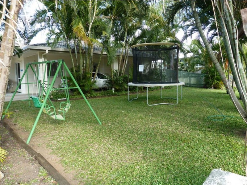 1/3 Jarman Court, Seaforth QLD 4741