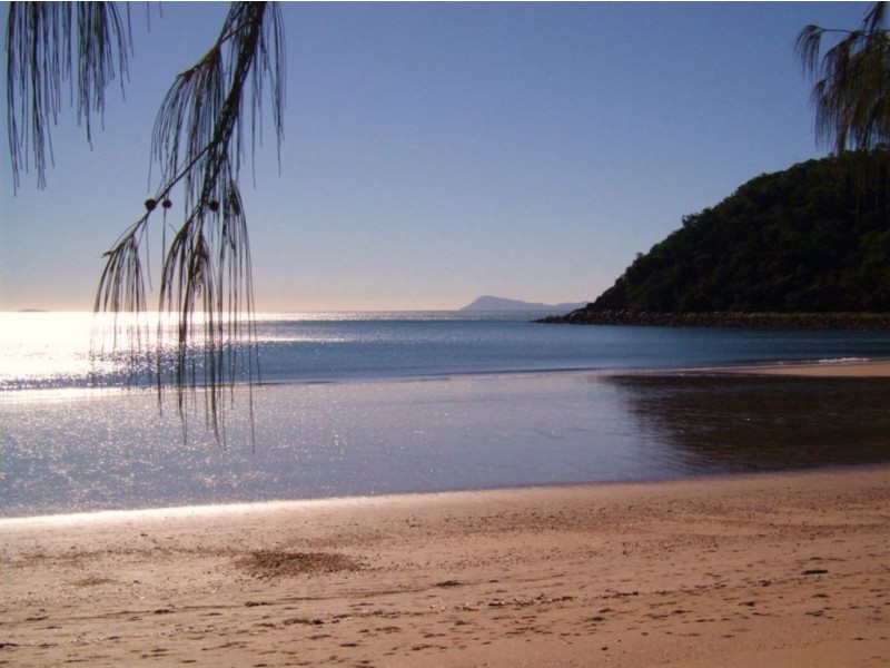 5 Blue Beach Boulevard, Haliday Bay QLD 4740