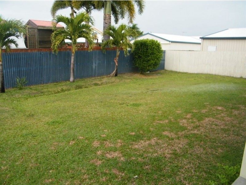 33 Toorak Street, Glenella QLD 4740