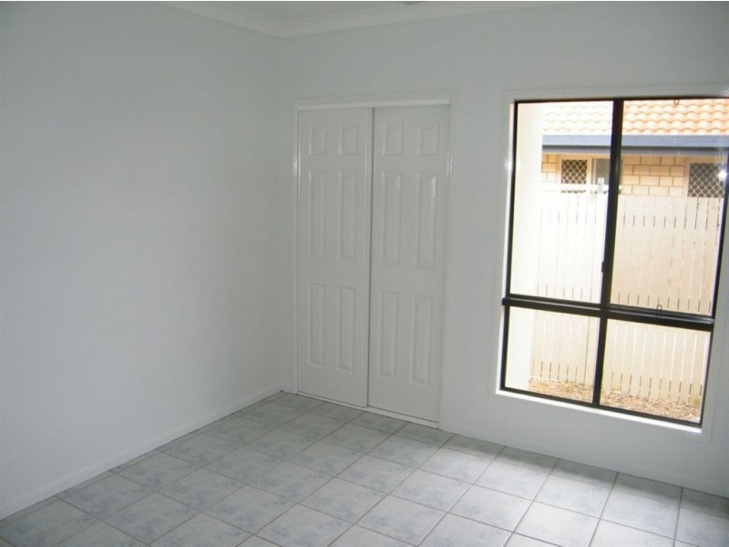 33 Toorak Street, Glenella QLD 4740