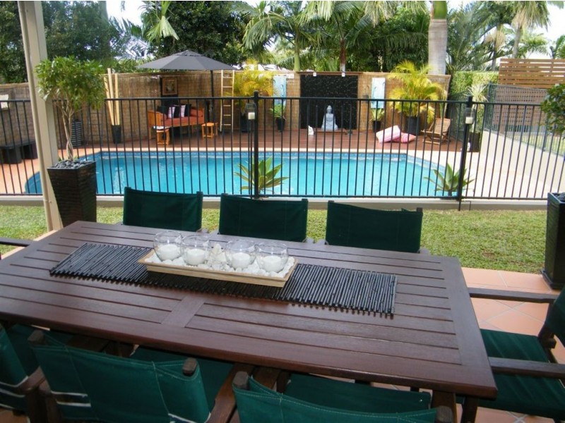 17 Sir Griffith Way, Rural View QLD 4740