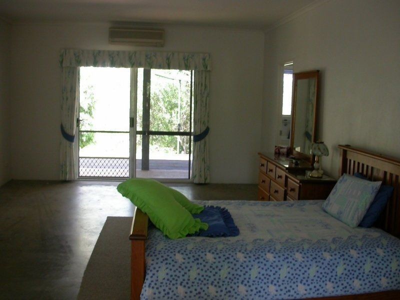 31 Rollinson Drive, Walkerston QLD 4751