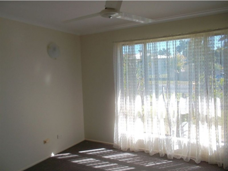 27 Geoffrey Thomas Drive, Bucasia QLD 4750