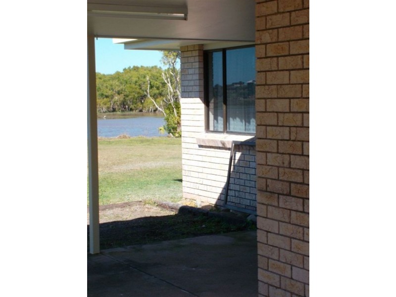 27 Geoffrey Thomas Drive, Bucasia QLD 4750