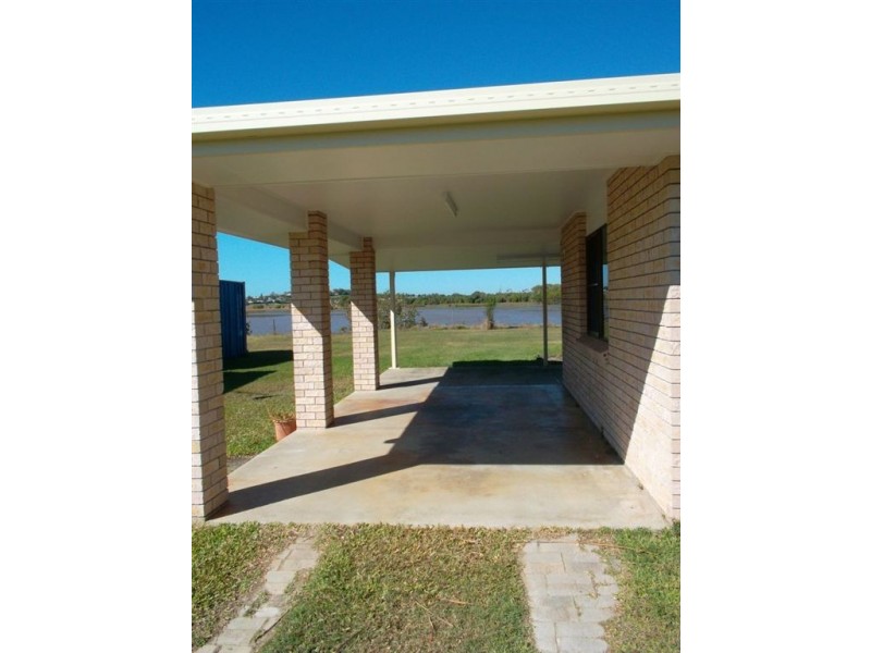 27 Geoffrey Thomas Drive, Bucasia QLD 4750