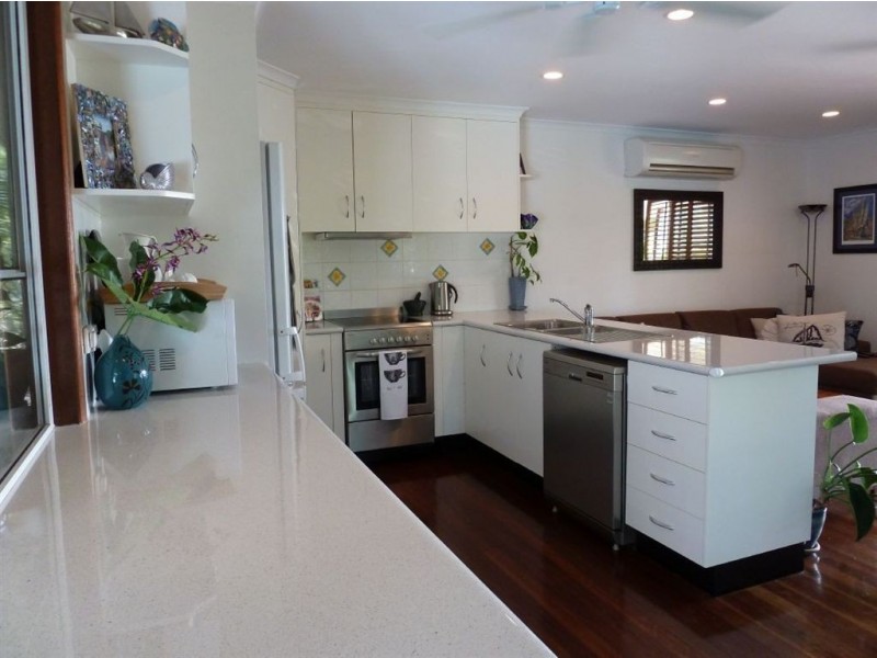 20 Grace Crescent, Slade Point QLD 4740