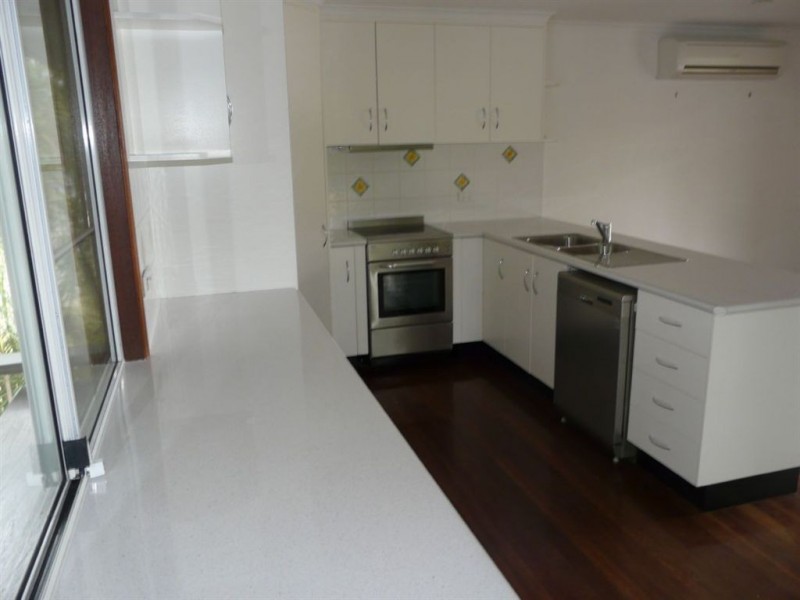 20 Grace Crescent, Slade Point QLD 4740