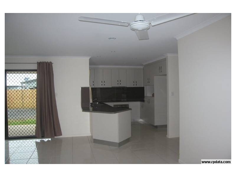 6 Eros Court, Ooralea QLD 4740