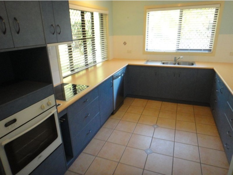 12 Seychelles Road, Shoal Point QLD 4750