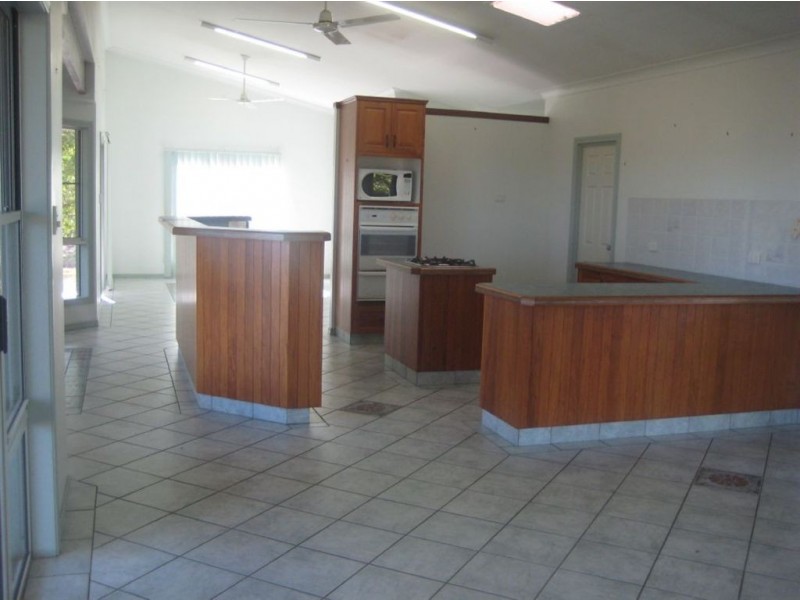 89 Diggings Road, Alligator Creek QLD 4816