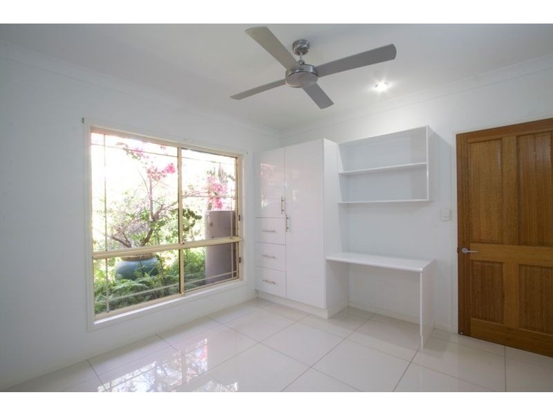 7 Bradman Drive, Glenella QLD 4740