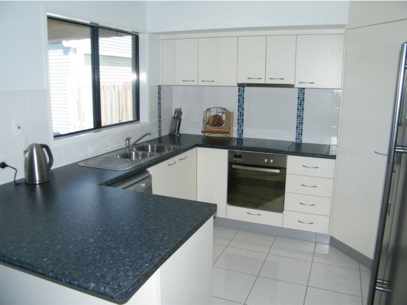 41 Firefly Crescent, Ooralea QLD 4740