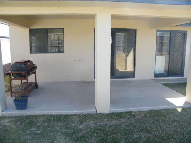 41 Firefly Crescent, Ooralea QLD 4740