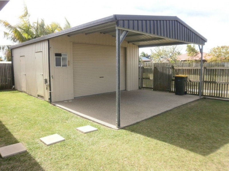 16 Royal Boulevard, Glenella QLD 4740