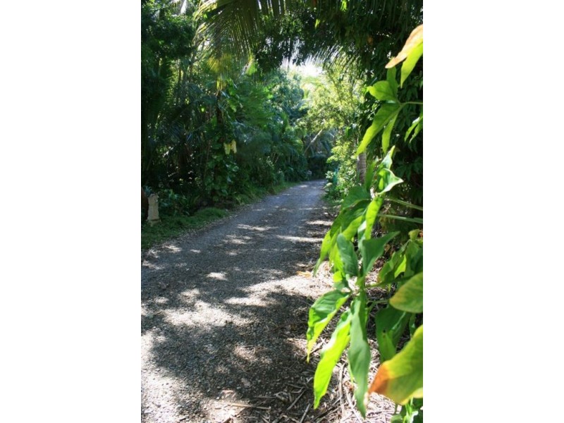 5 Pacific Drive, Blacks Beach QLD 4740