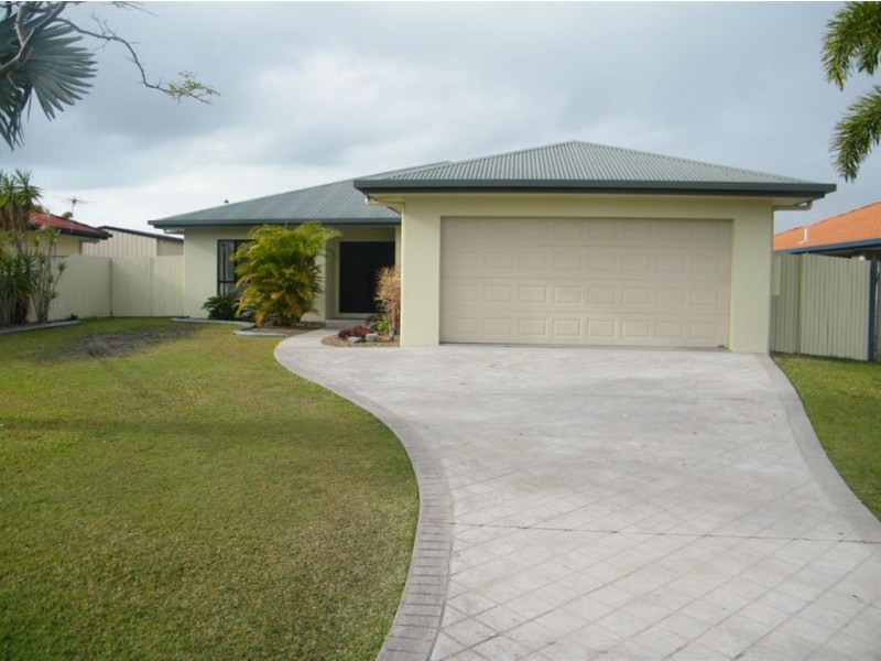 33 Toorak Street, Glenella QLD 4740