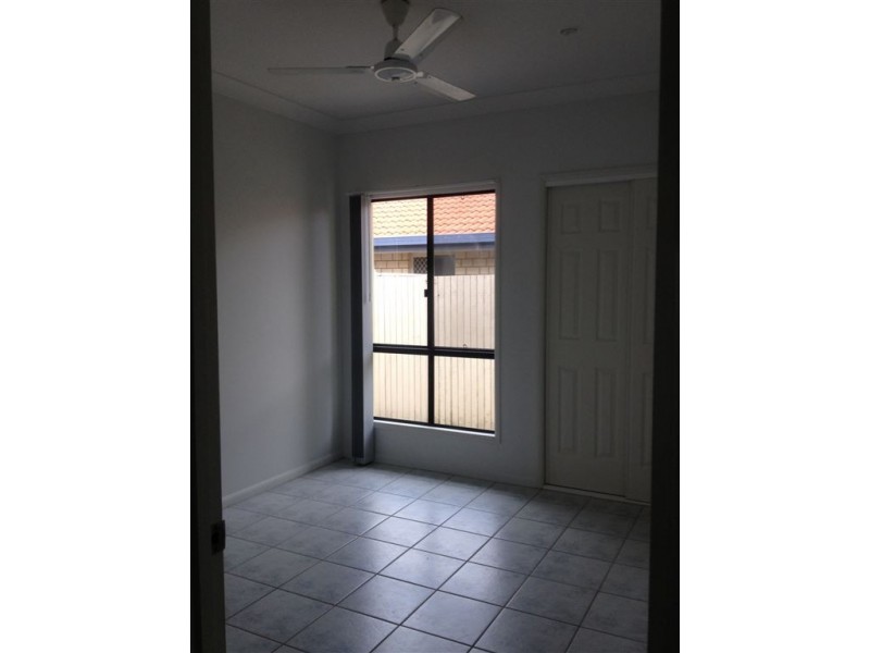 33 Toorak Street, Glenella QLD 4740