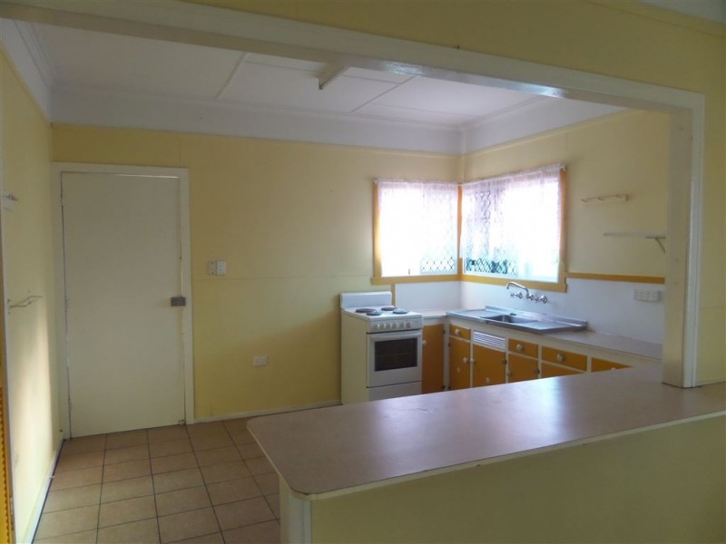 1 Keith Hamilton, West Mackay QLD 4740