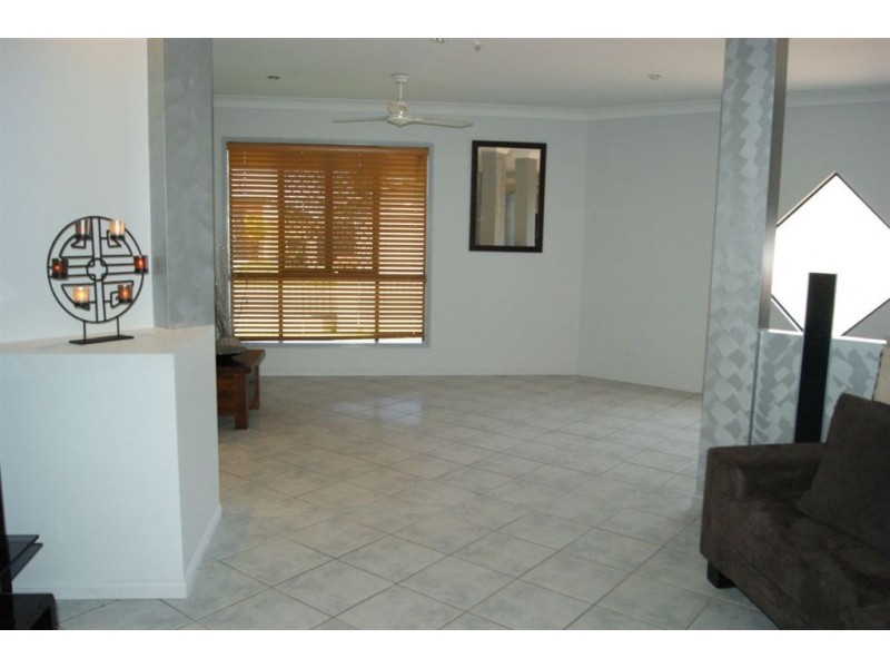 10 Wing Crescent, Mount Pleasant QLD 4740