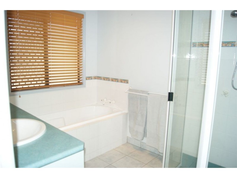 10 Wing Crescent, Mount Pleasant QLD 4740