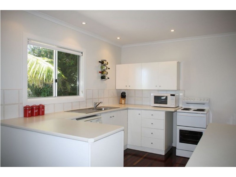 13 Mowlam Street, Eimeo QLD 4740