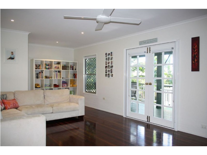 13 Mowlam Street, Eimeo QLD 4740