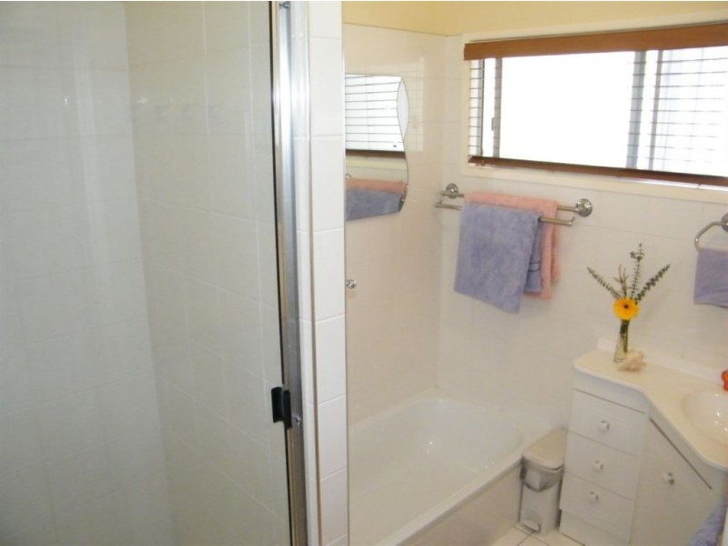 10 Wickham Street, Moranbah QLD 4744