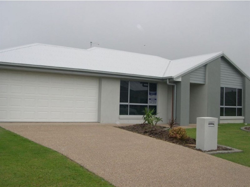 9 Miami Terrace, Blacks Beach QLD 4740