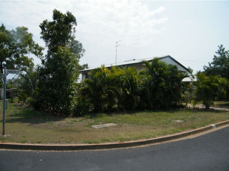6 Fraser Street, Moranbah QLD 4744