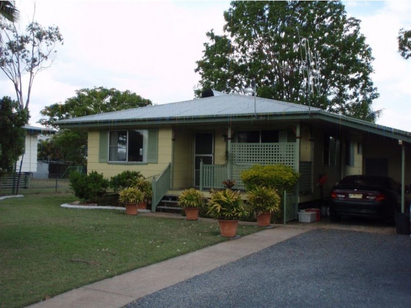 29 Beardmore Crescent, Dysart QLD 4745