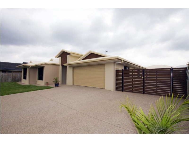 9 Bonsai Court, Glenella QLD 4740