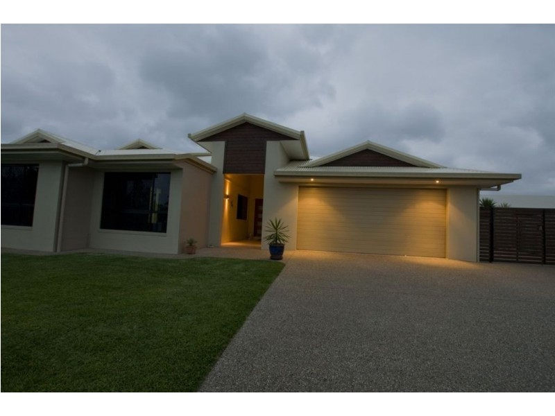 9 Bonsai Court, Glenella QLD 4740