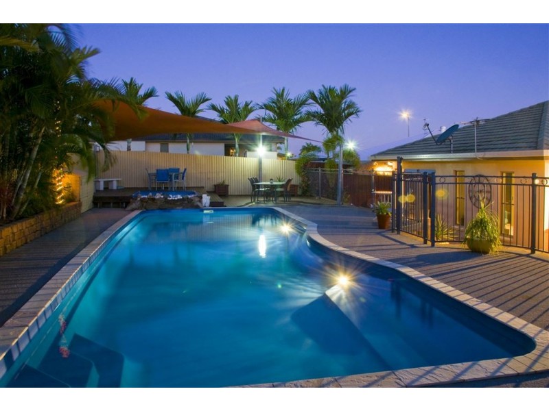 4 Francey Drive, Glenella QLD 4740